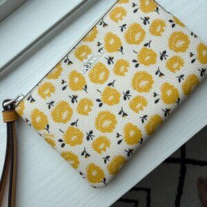 NWT Coach Zip Around Wristlet Wallet Floral Spring BEAUTIFUL!